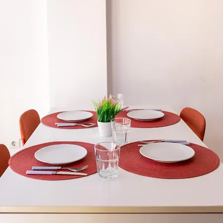 Cerca Del Mar Y Aeropuerto Apartment *